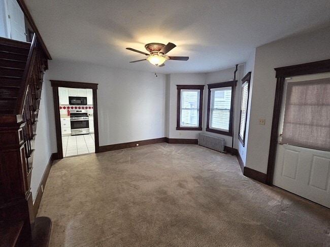 Photo - 411 Bennett St