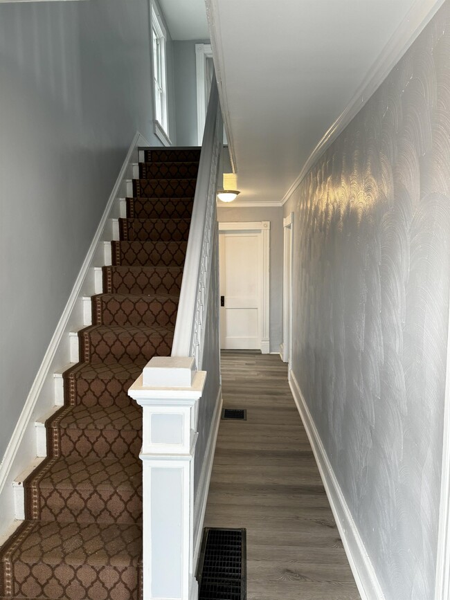 Photo - 421 S Kentucky Ave