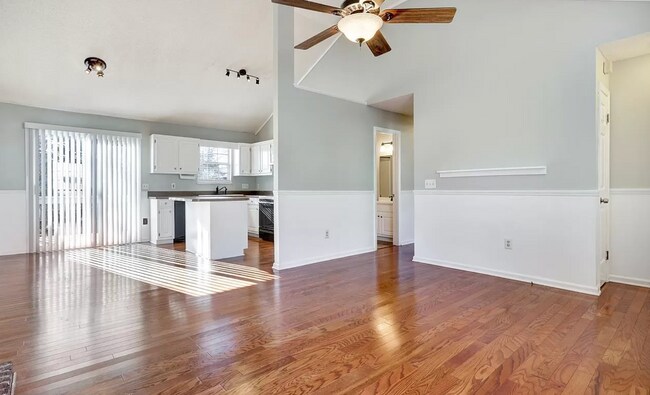 Photo - 528 Dunwoody Dr