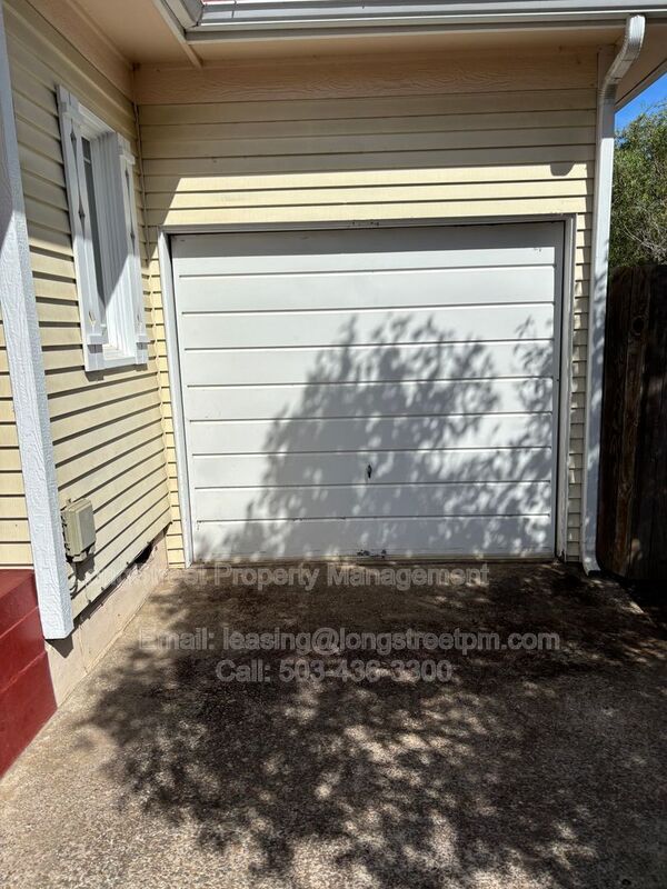 Photo - 1231 Elm St NW
