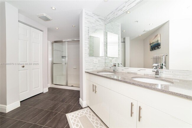 Photo - 17100 N Bay Rd Unit 1802