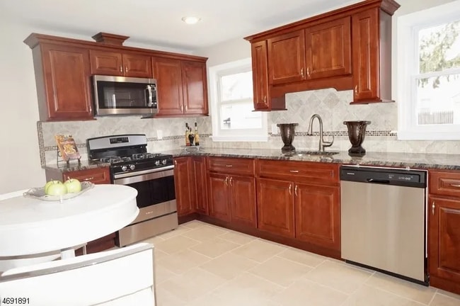 Photo - 421 New York Ave