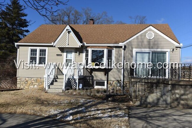 Photo - 9912 E 53rd St House