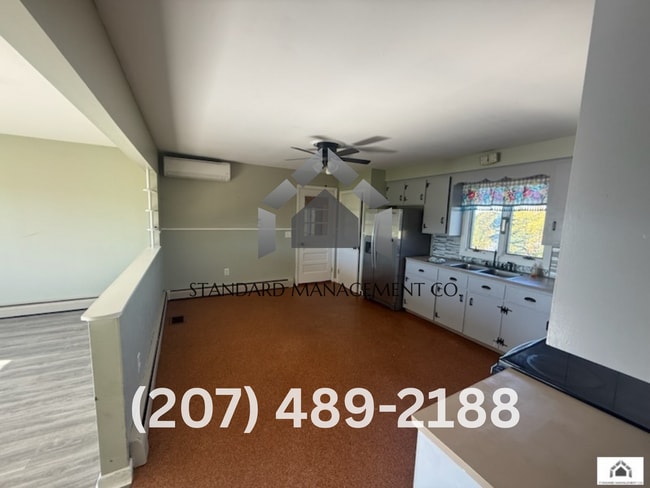 Photo - Three Bedroom Single Family House for Rent...