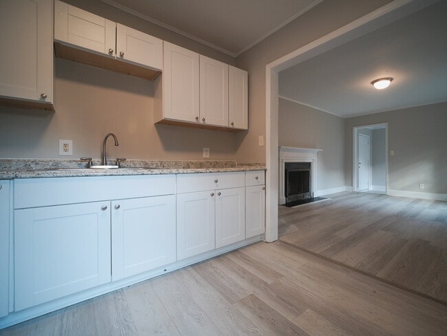 Photo - "Charming 4-Bedroom Gem in Charlotte - Cozy Living with Spacious Comfort!"