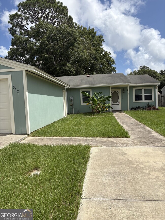 Building Photo - 542 Chateau Cir