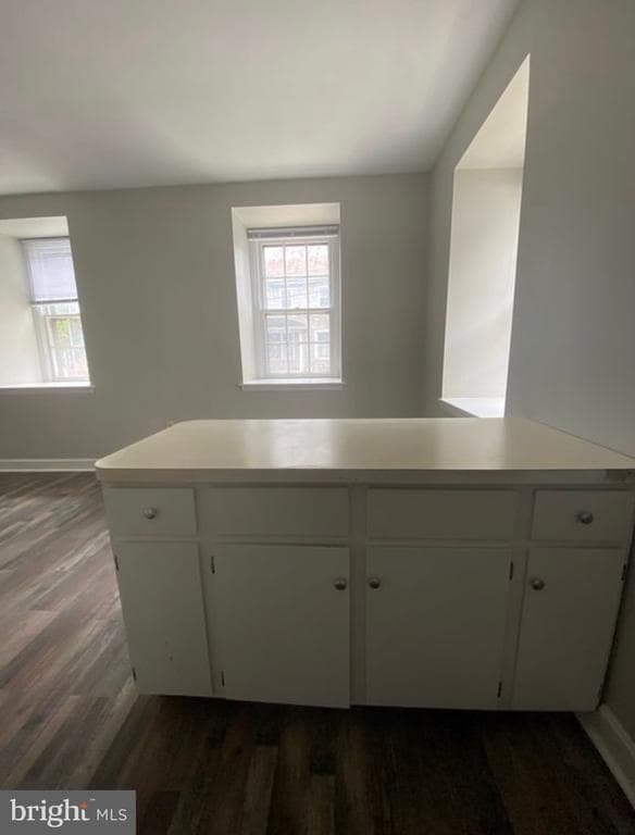 Building Photo - 51 E Main St Unit APT 1