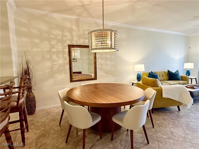 Photo - 4884 Hampshire Ct Unit 7-104