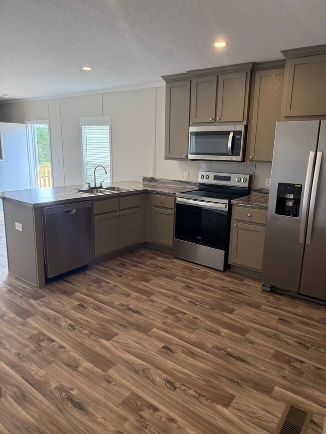 Photo - BRAND NEW-3 Bedroom / 2 Bath-MOVE-IN SPECI...