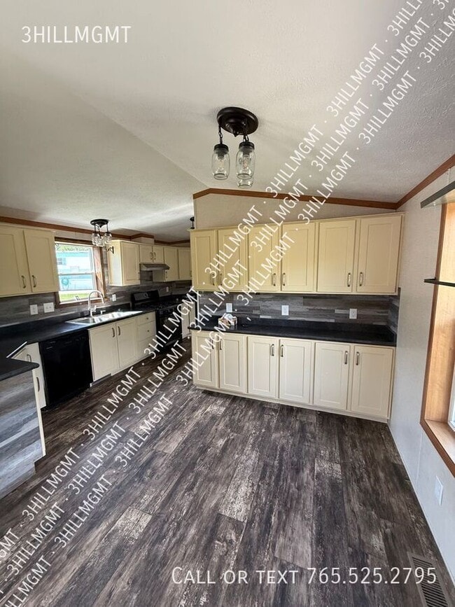 Photo - 13025 Crestview Ave Apartment Unit #18