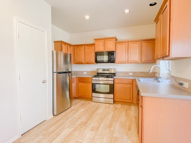 Photo - 12021 Pecangate Way