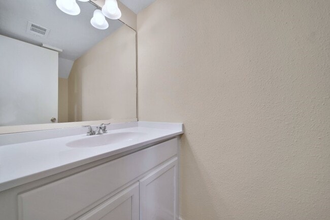 Photo - 9901 Sharpcrest St Unit H4