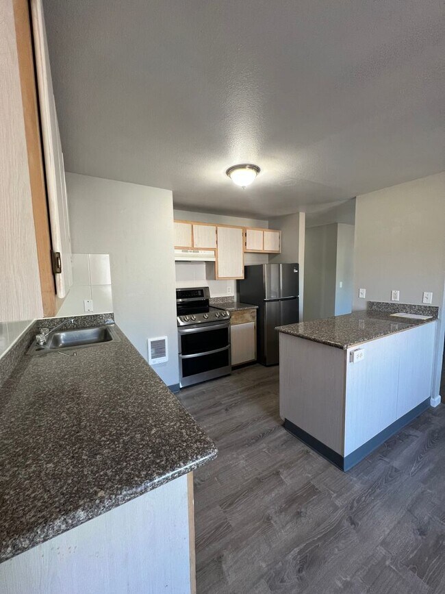 Photo - Rosewood Apartments