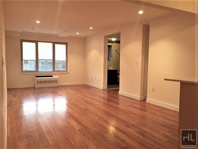 Photo - 3030 Middletown Rd Unit 5C