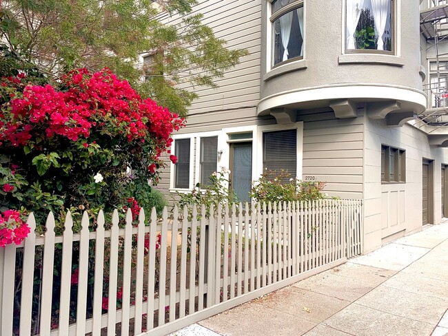Photo - 2720 Sacramento St