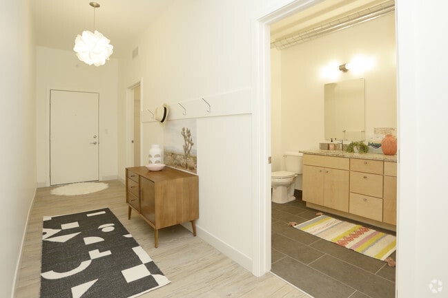 2 BR, 1 BA - 1165 SF