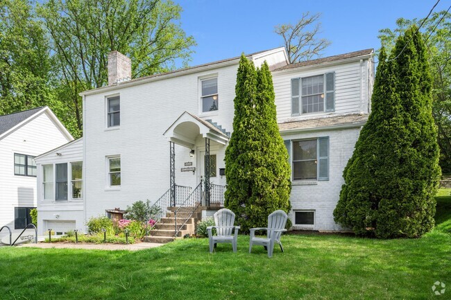 Building Photo - 6023 Walhonding Rd Rental