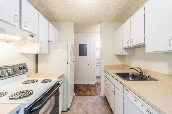 Photo - Galleon Apartments