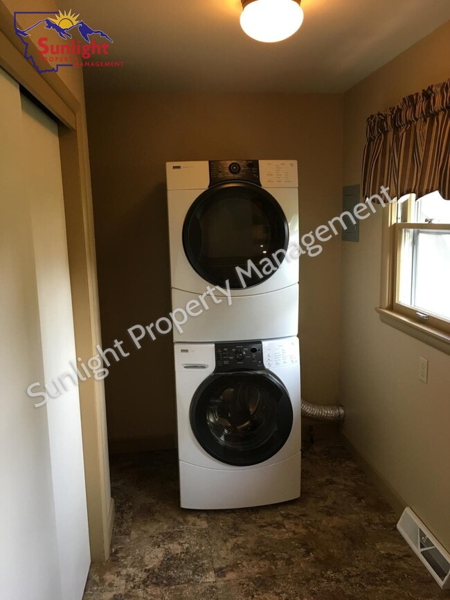 Photo - Duplex unit with Modern updates and a Garage - Available Now!