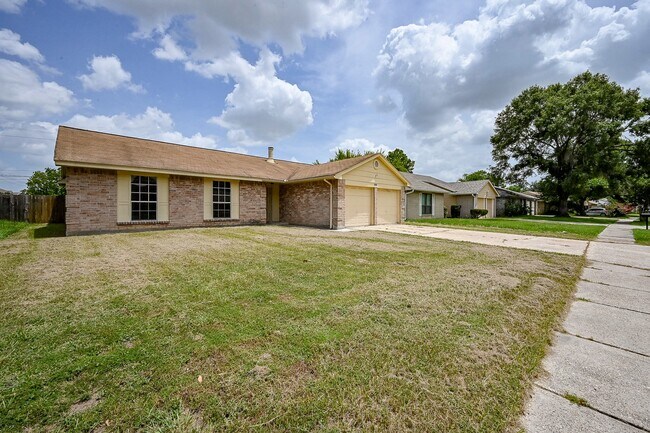 2667 Grand Canyon Dr