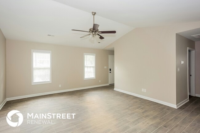 Photo - 1102 Skyland St