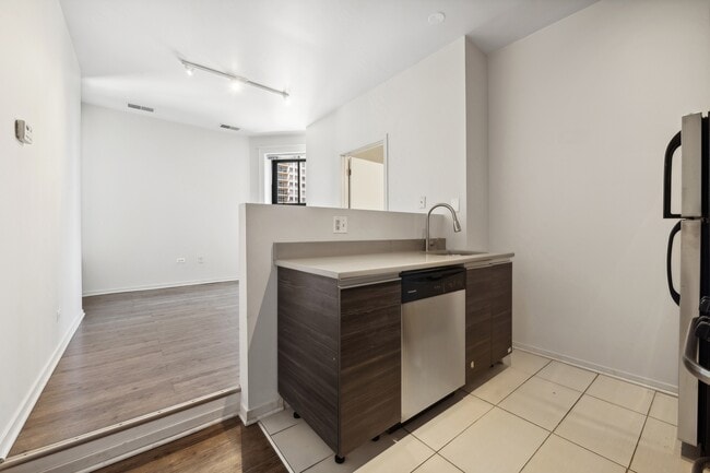 Photo - 30 E Roosevelt Rd