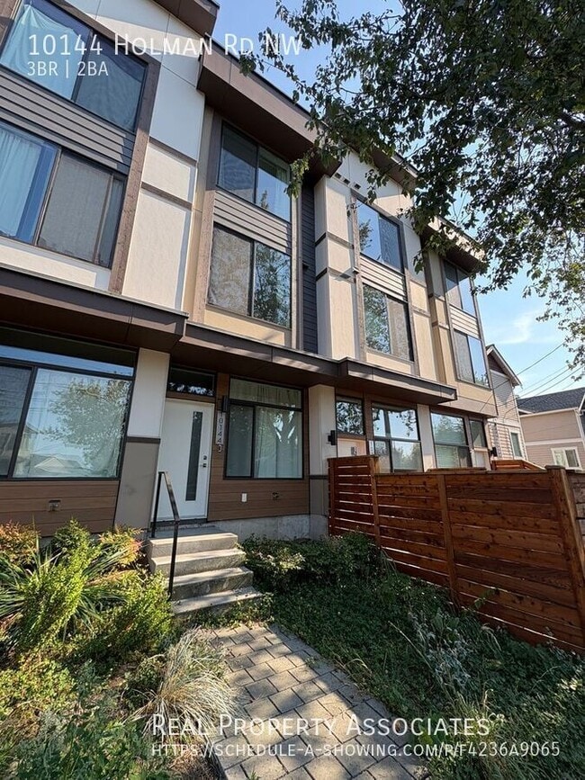 Photo - 10144 Holman Rd NW House