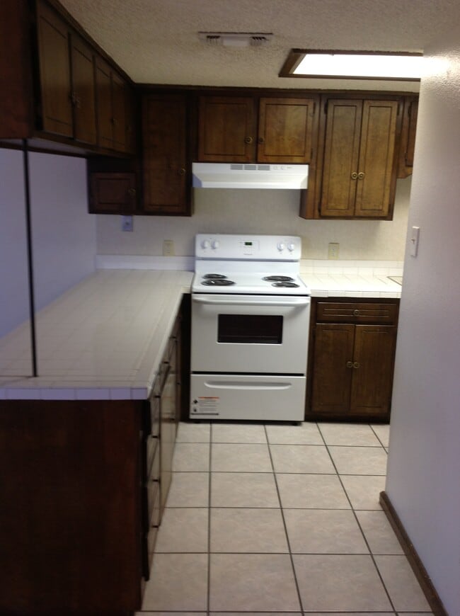 Photo - 2100 Fred Daugherty Ave