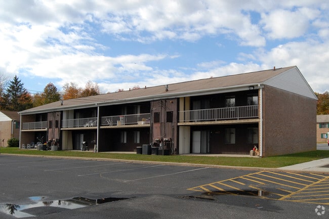 Building - Berkshires I and II Apartments