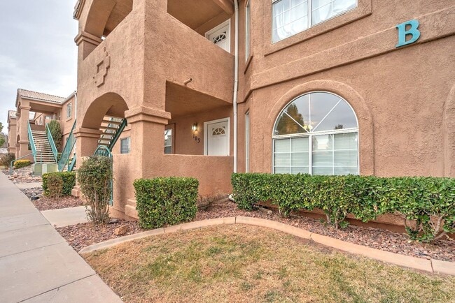 Photo - La Paloma Condo with 2-Bedrooms and 2-Bathrooms