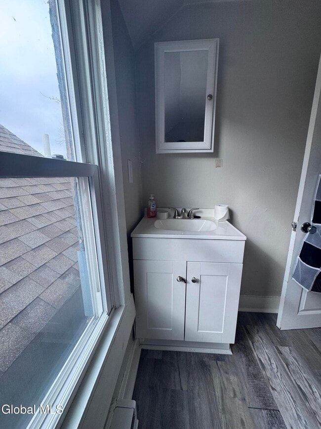 Photo - 10 Grace St Unit 2R