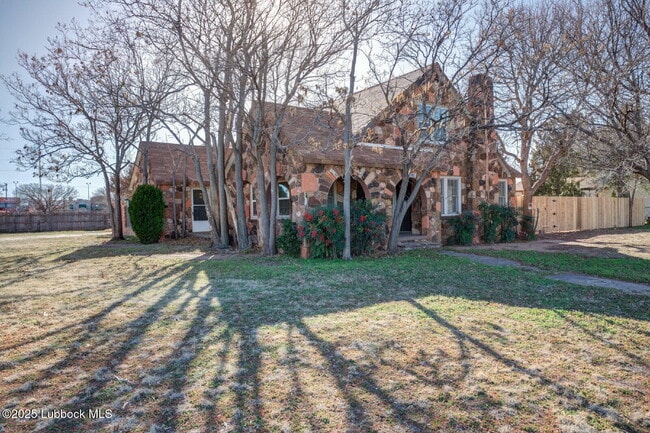 Photo - 1701 32nd St