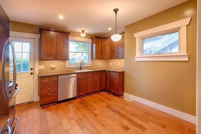Photo - West Seattle Gem