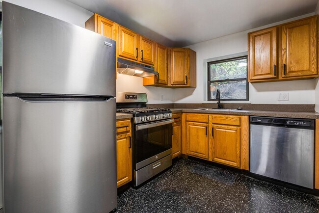 Photo - 182 W Warrington Ave Unidad Apt 3