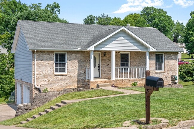 Photo - Pet Friendly Three Bedroom with Basement!