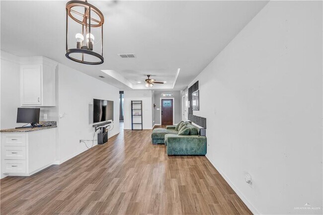 Photo - 16 Tree Top Ct