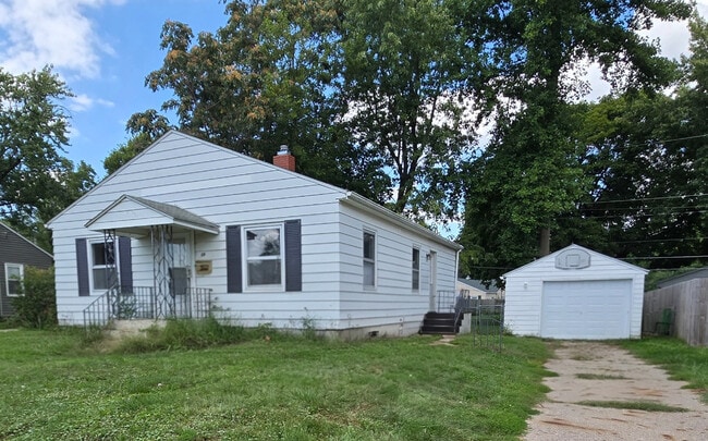 Building Photo - 33 Berkshire Dr Rental