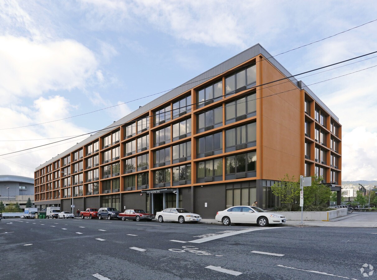 Photo - Madrona Studios Apartments
