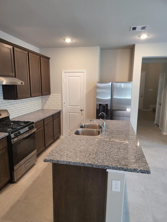 Photo - 20522 Laila Manor Ln