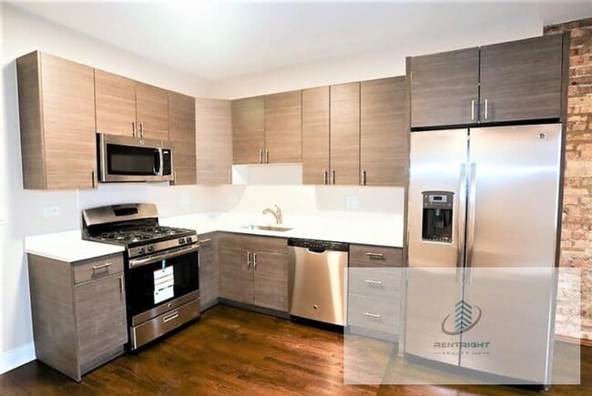 Photo - 2230 N Sawyer Ave Unit 3E