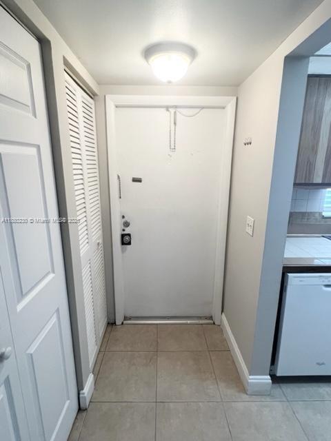 Photo - 2755 W Atlantic Ave Unidad 104B