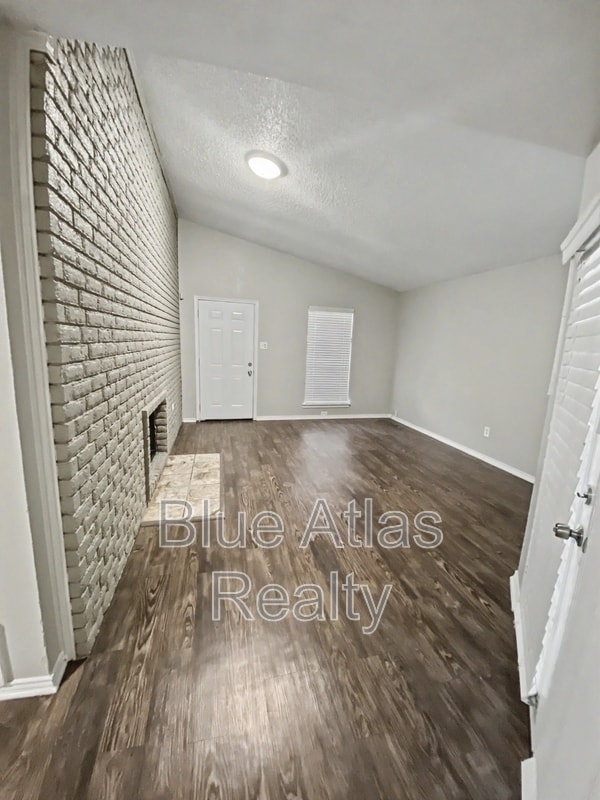 Photo - 3421 Meadowmoor St
