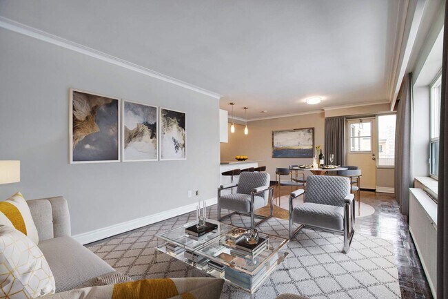 Building Photo - 640 Roselawn Ave