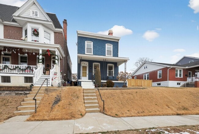 Photo - 4 Bedroom, 2 Bath Conshohocken Gem!