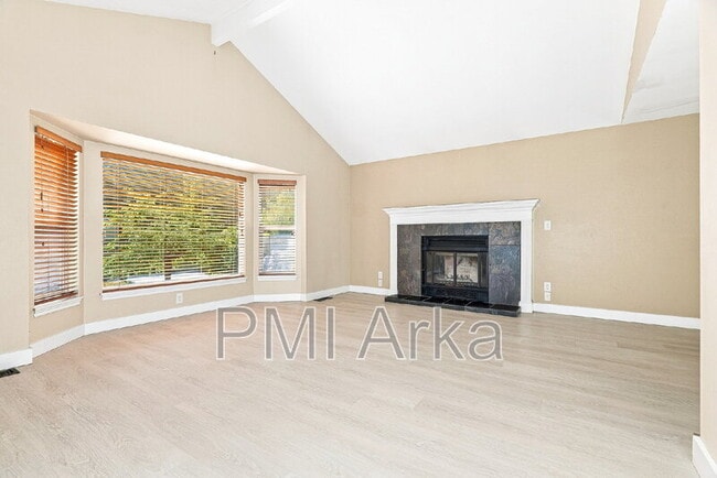 Photo - 1231 225th Ave NE