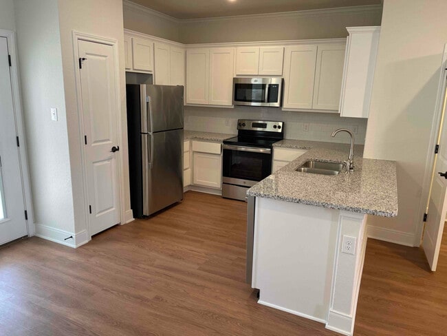 Photo - 10310 Candlewood Wy Unidad 102
