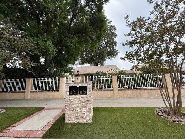 Locked gated entry with locked mailbox - 17606 Roscoe Blvd