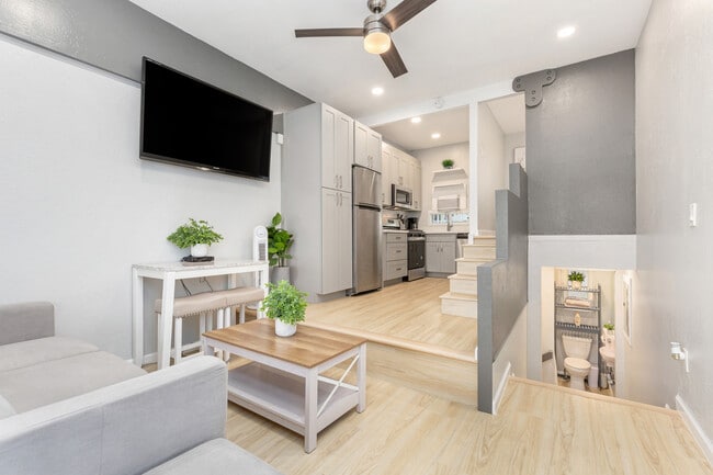 Building Photo - 1508 Kewalo St Unit 101B Rental