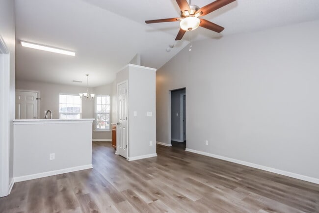 Photo - 1641 Galesburg St