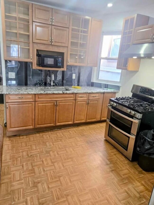 Photo - 361 Fairview Ave Unit 1F
